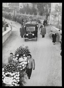 Sfilata del corteo del funerale di Ottavio Ricci - [1952]
