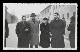 Gruppo con Wolframo Pierangeli - [195-?]