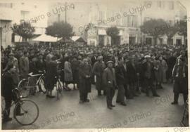Manifestazione in Piazzale Lazzarini - [195-?]