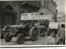 Sfilata corteo - 1964