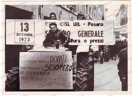 Testa del corteo in Corso XI Settembre - 1973
