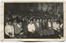 Pubblico in platea a un convegno - [195-?]