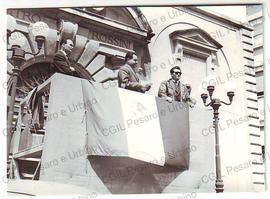 Comizio Piazzale Lazzarini - [196-?]